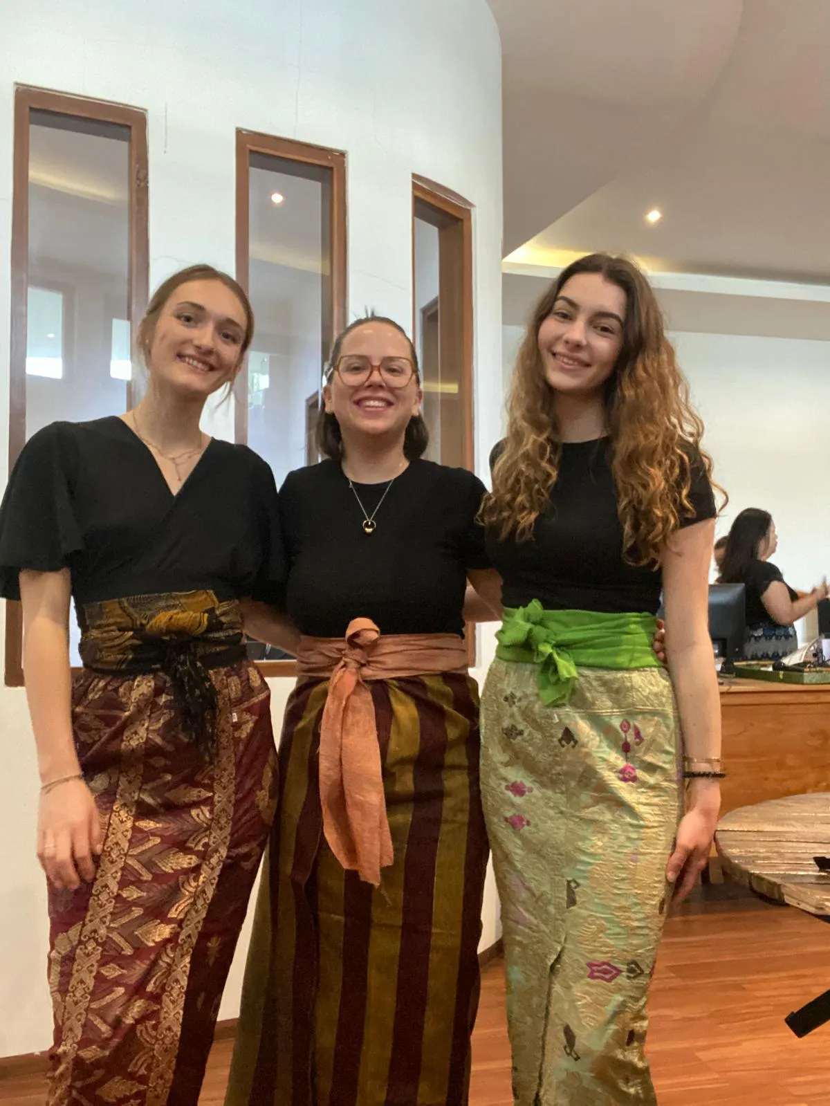 3 étudiantes éducatrices de jeunes enfants en stage de monographie territoriale au Sénégal